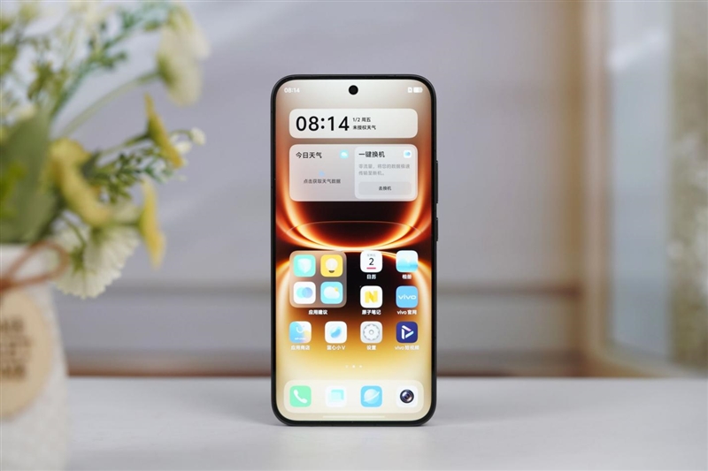 告别降频！内置风扇+超感肩键 iQOO 15 Ultra全面评测： 这才是满血电竞旗舰