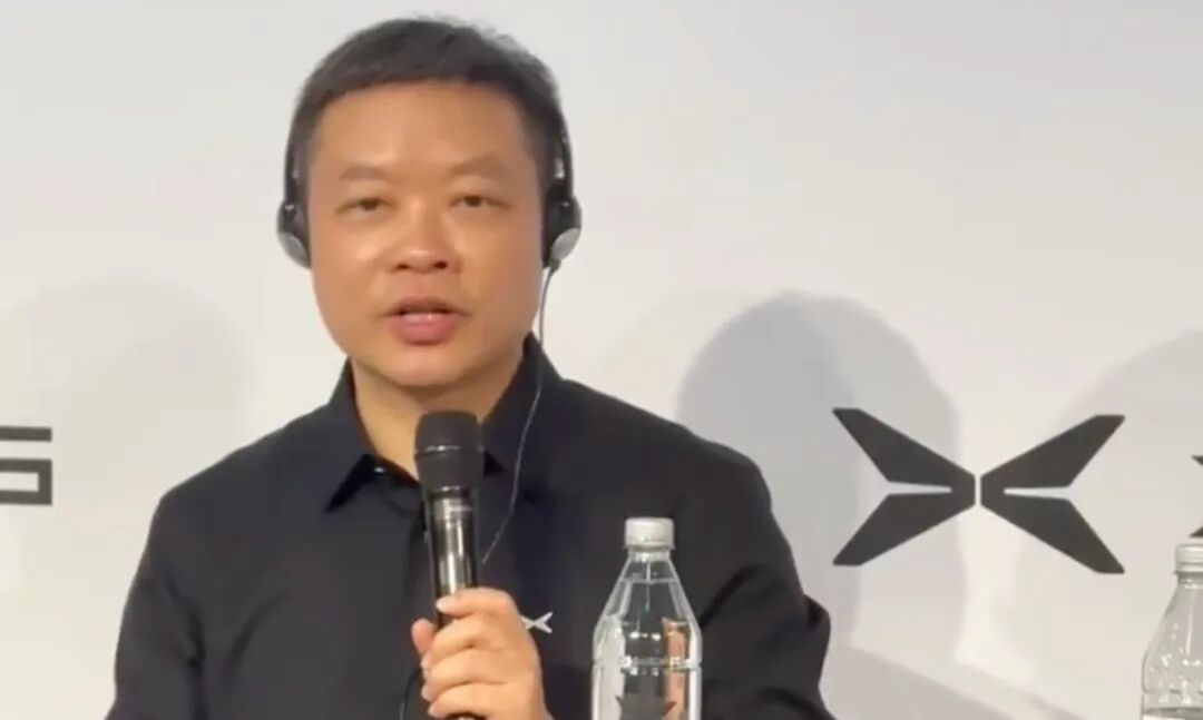 何小鹏暗讽比亚迪？双方粉丝吵疯了